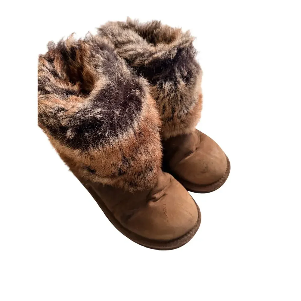 UGG Classic Short Shaggy in Chestnut Girls 3